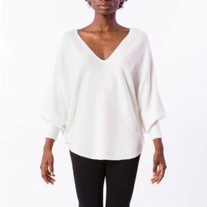 Kerisma Classic Cream V-Neck Sweater